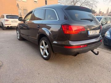 Audi Q7 - 3