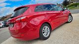 Hyundai i30 1.6+ TÜV+GARANTIE+XENON+PARKS+KLIMA+1HAND - Hyundai i30 mit Benzin-Antrieb: Kombi, 1.6