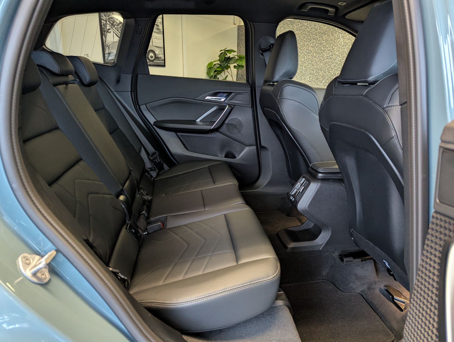 BMW X1 18d sDrive M-Sport Travel-Paket Pano Cam AHK - Image 16