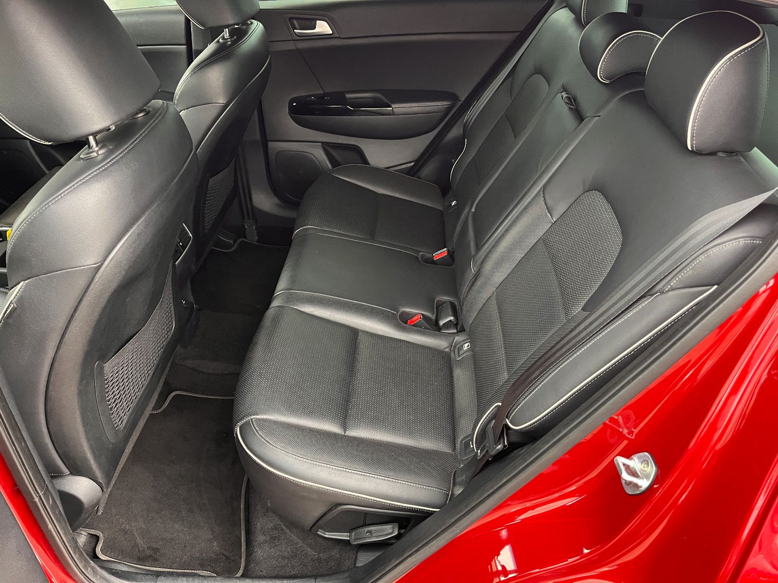 Fahrzeugabbildung Kia Sportage GT-Line 4WD 2.0 CRDI Automatik