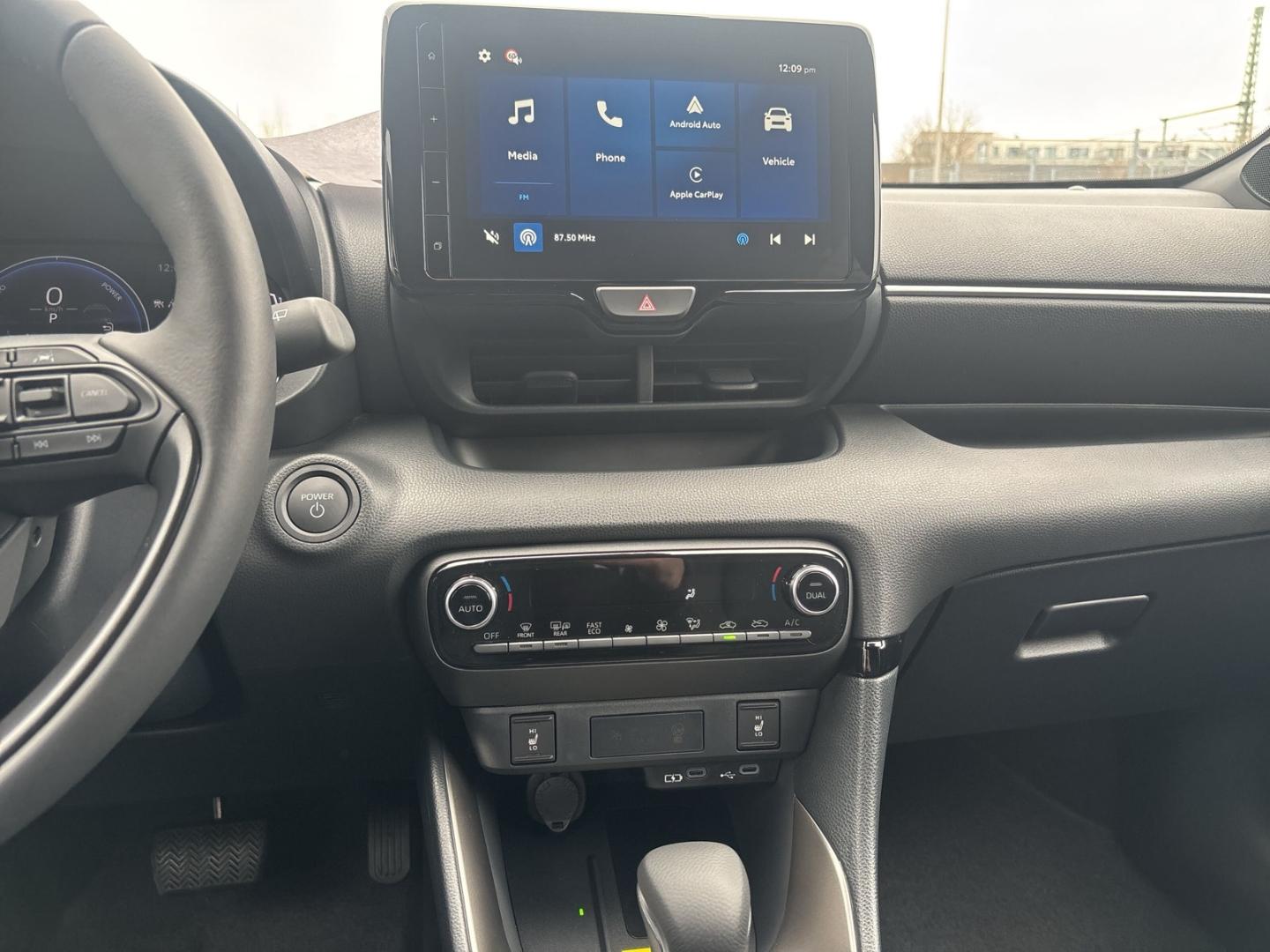 Mazda 2 Hybrid HOMURA LED ACC Apple CarPlay Digitales 