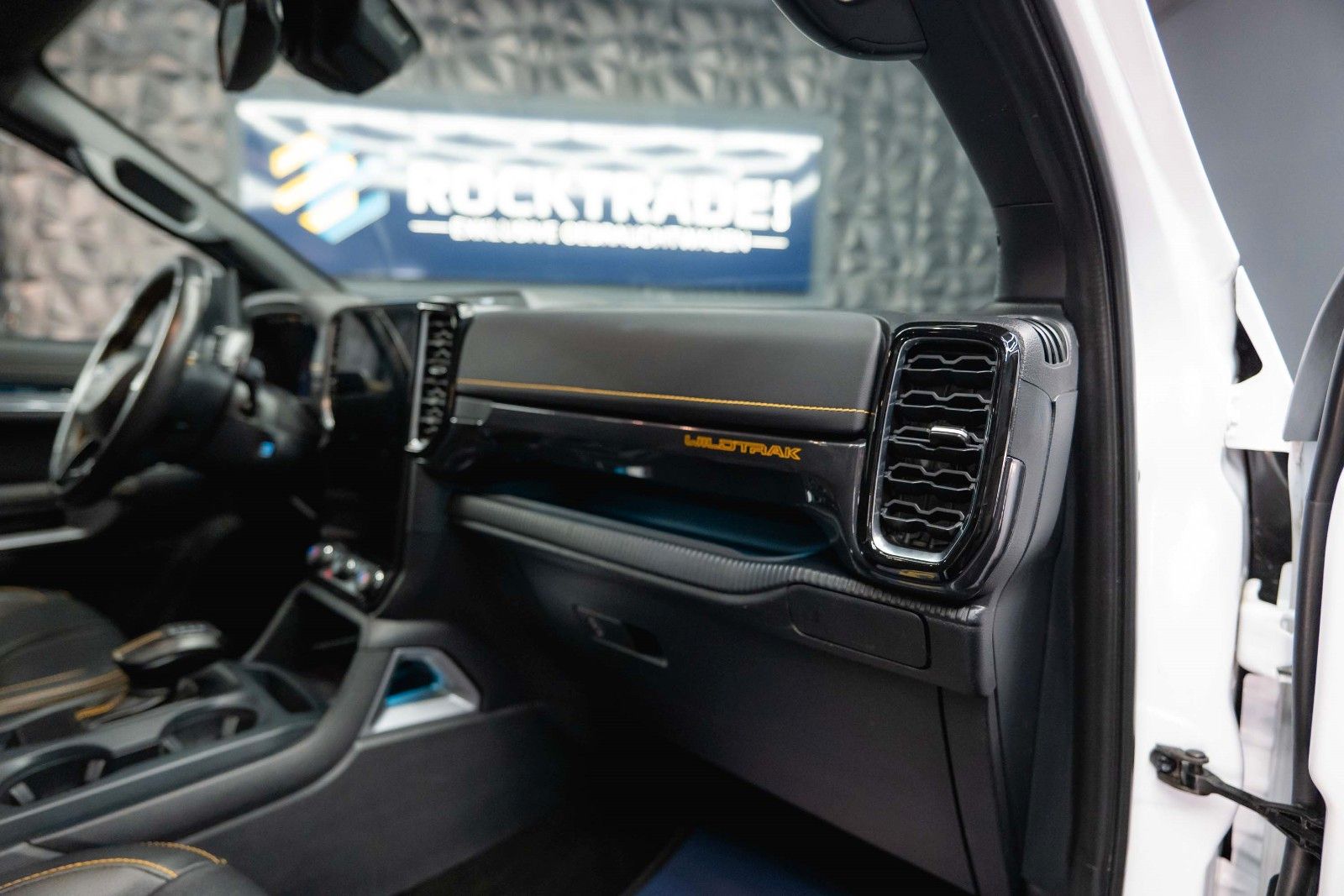 Fahrzeugabbildung Ford Ranger Wildtrak e-4WD Doppelkabine Offroad *ACC*