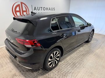 Volkswagen Golf VIII Lim. Active eTSI AT LED Navi SH