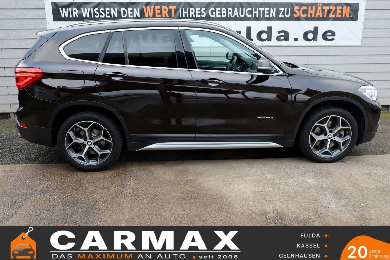 Fahrzeugabbildung BMW X1 xDrive 20 i xLine Leder,Navi,LED,Panorama,SH