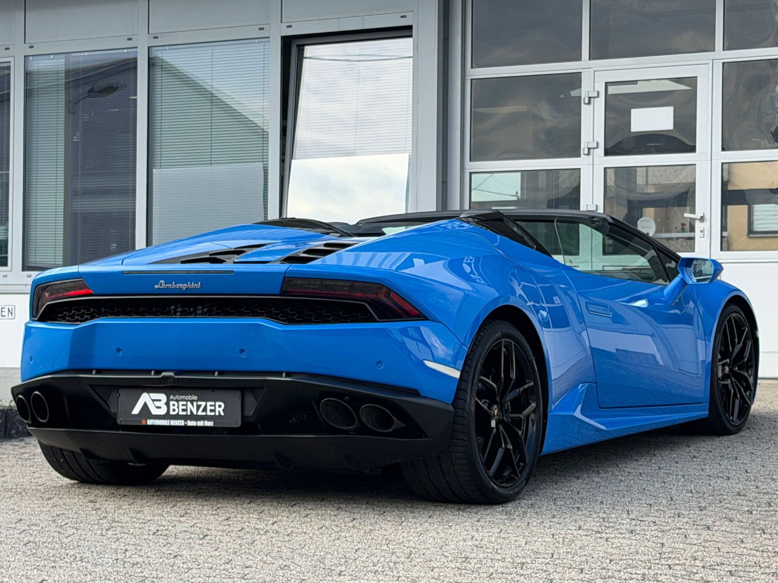 Fahrzeugabbildung Lamborghini Huracán/SPYDER/LIFT/KAMERA/LP610/KERAMIK/