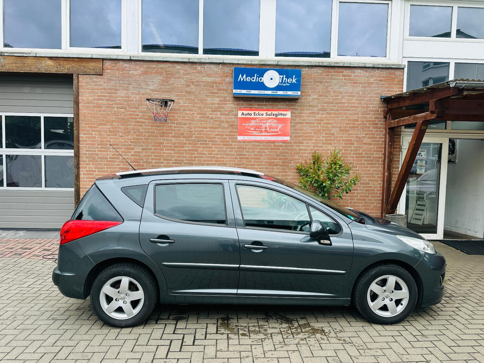 Peugeot 207 2012 — rear view