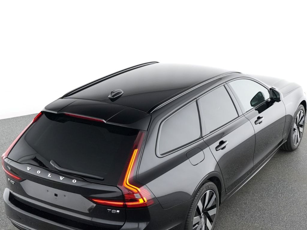 Volvo V90 Kombi Plus Dark Recharge Plug-In Hybrid AWD  foto 9