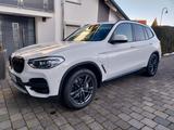 BMW X3 xDrive30e AT - AHK, M-Felgen, Head Up - BMW: E30 M