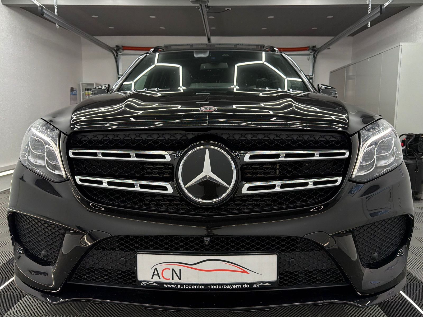 Fahrzeugabbildung Mercedes-Benz GLS 350 d 4Matic AMG-LINE/PANO/AHK/DAB/7-SITZER