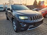 Jeep 3.0 CRD Overland*PANORAMA*LEDER*LED*RADAR*4X4* - Jeep aus 2013
