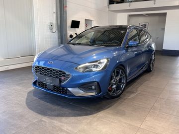 Ford Focus - 8
