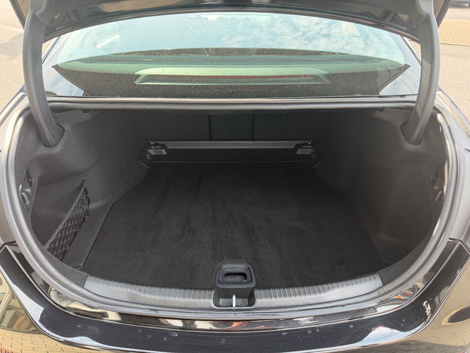Fahrzeugabbildung Mercedes-Benz C 200d LED+IHC+RKamera+Augment+SpurhalteA