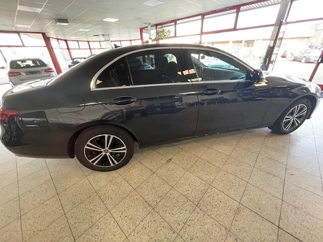 Mercedes-Benz E 220 E Limousine E 220 d