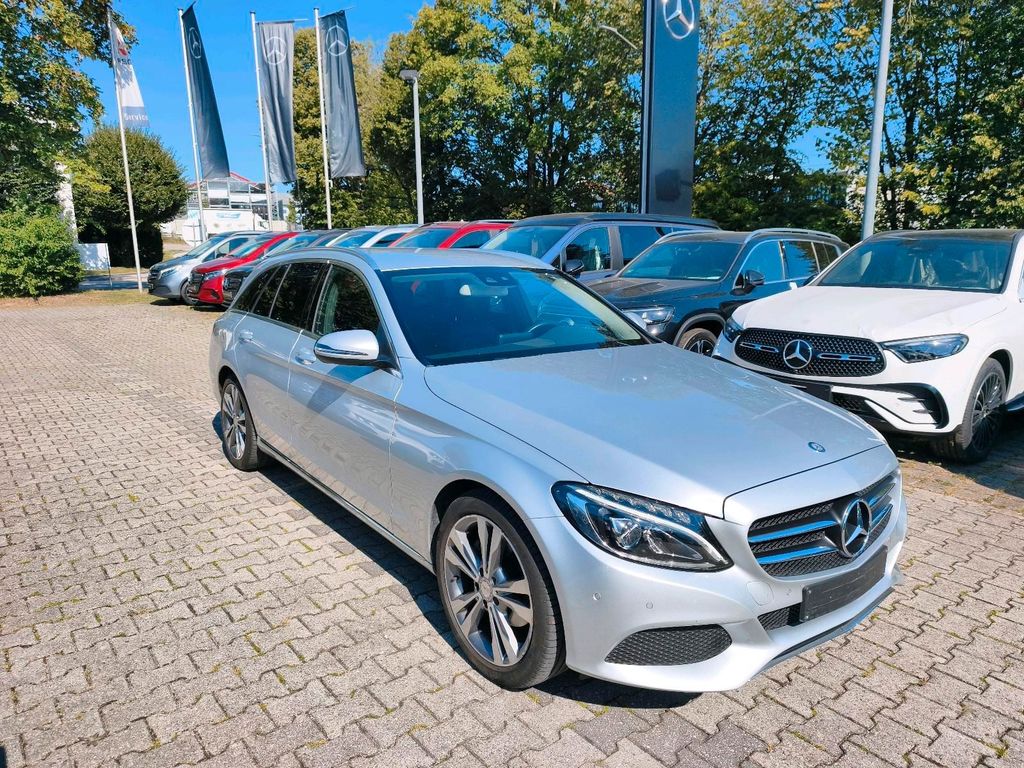 Image of Mercedes-Benz C 200