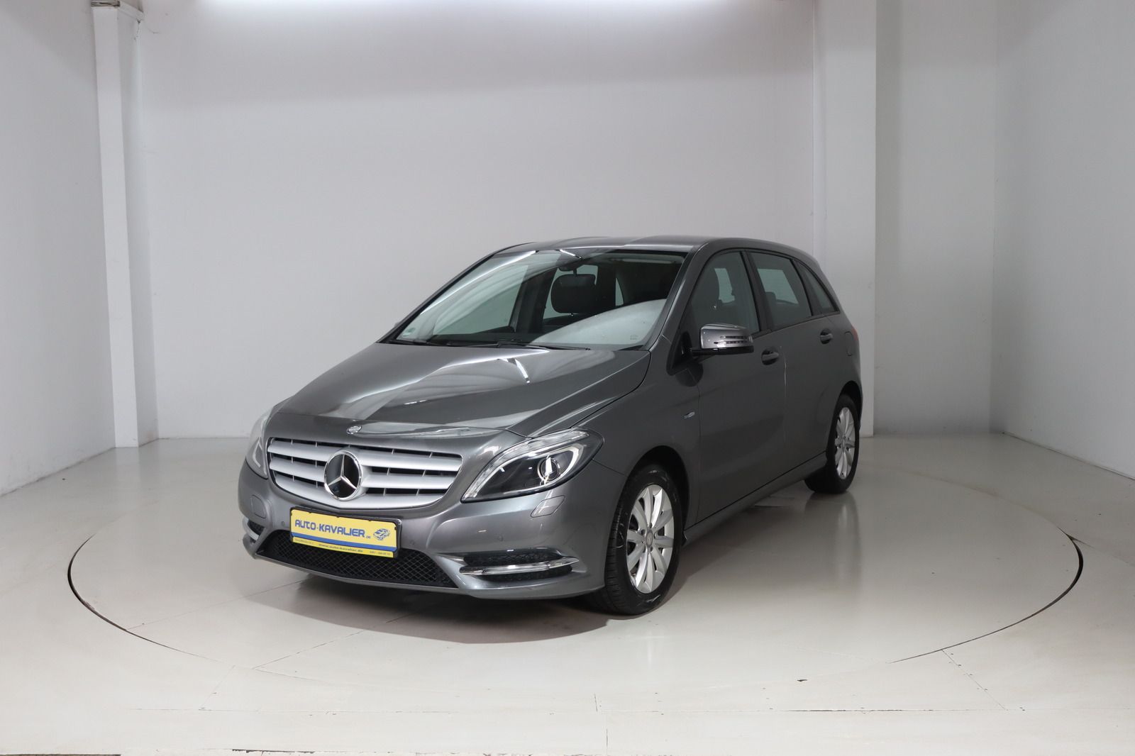 Fahrzeugabbildung Mercedes-Benz B 200 BlueEFFICIENCY * Bi-Xenon * Sitzhzg. * PDC