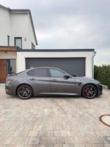Alfa Romeo Giulia 2.9 V6 Bi-Turbo 375 kW AT8 Quadrifoglio - Alfa Romeo Giulia V6 Gebrauchtwagen