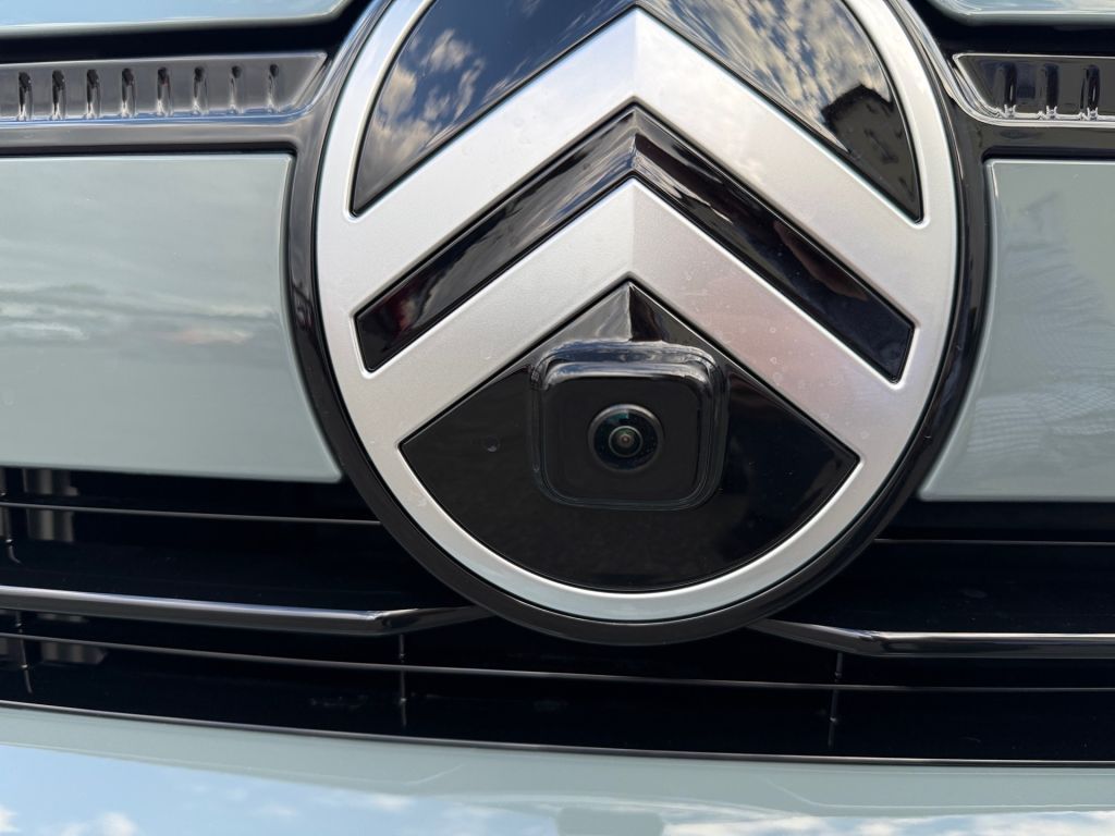 Fahrzeugabbildung Citroën C4 X Benziner 130 MAX