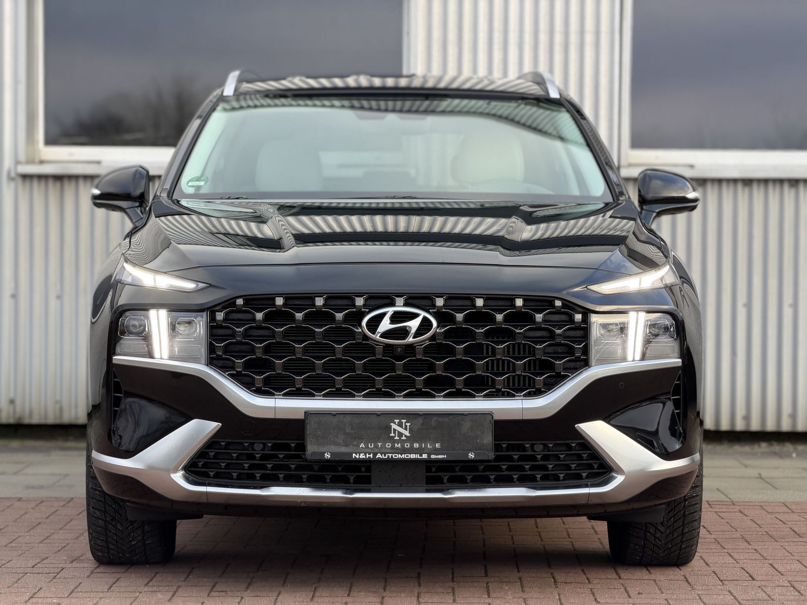 Hyundai Santa Fe Signature Plug-In Hybrid 4WD KRELL Head imagem 3