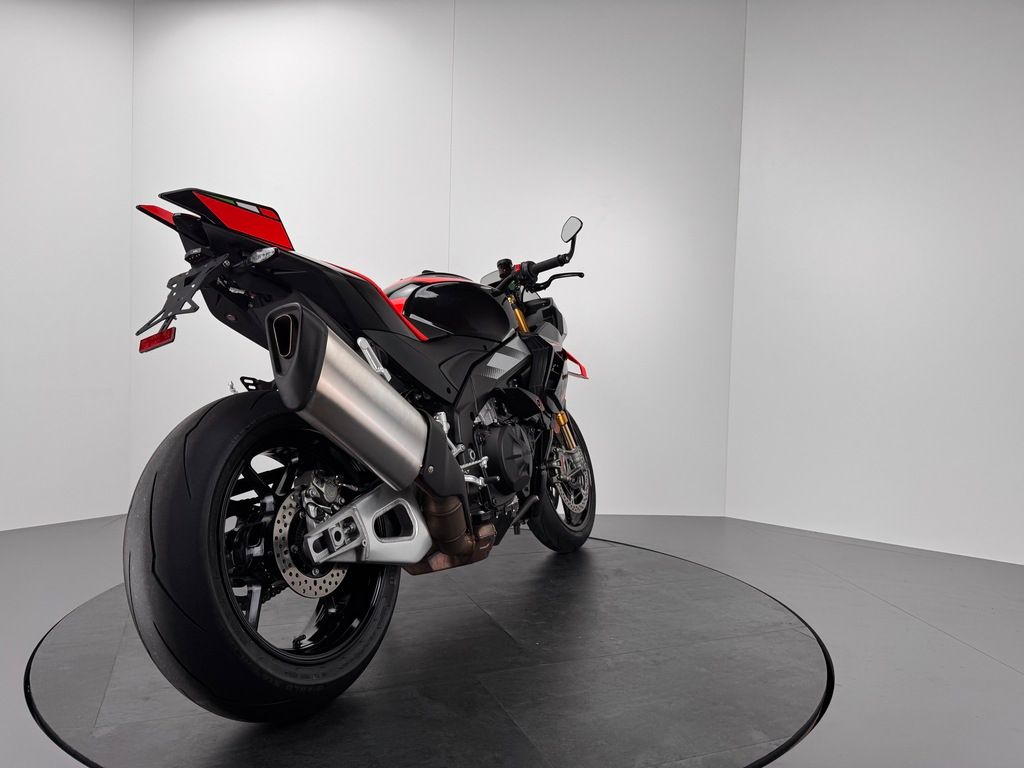 Fahrzeugabbildung Aprilia TUONO V4 FACTORY *1. HAND *NEUWERTIG