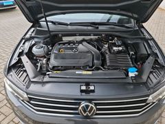 Fahrzeugabbildung Volkswagen Passat Variant 1.5 TSI DSG Business AHK NAVI ACC