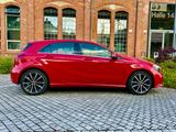 Mercedes-Benz A 180 BlueEfficien.LED,Pano.,PDC,R18,Navi,Keyles - Mercedes-Benz A 180 Gebrauchtwagen in Berlin