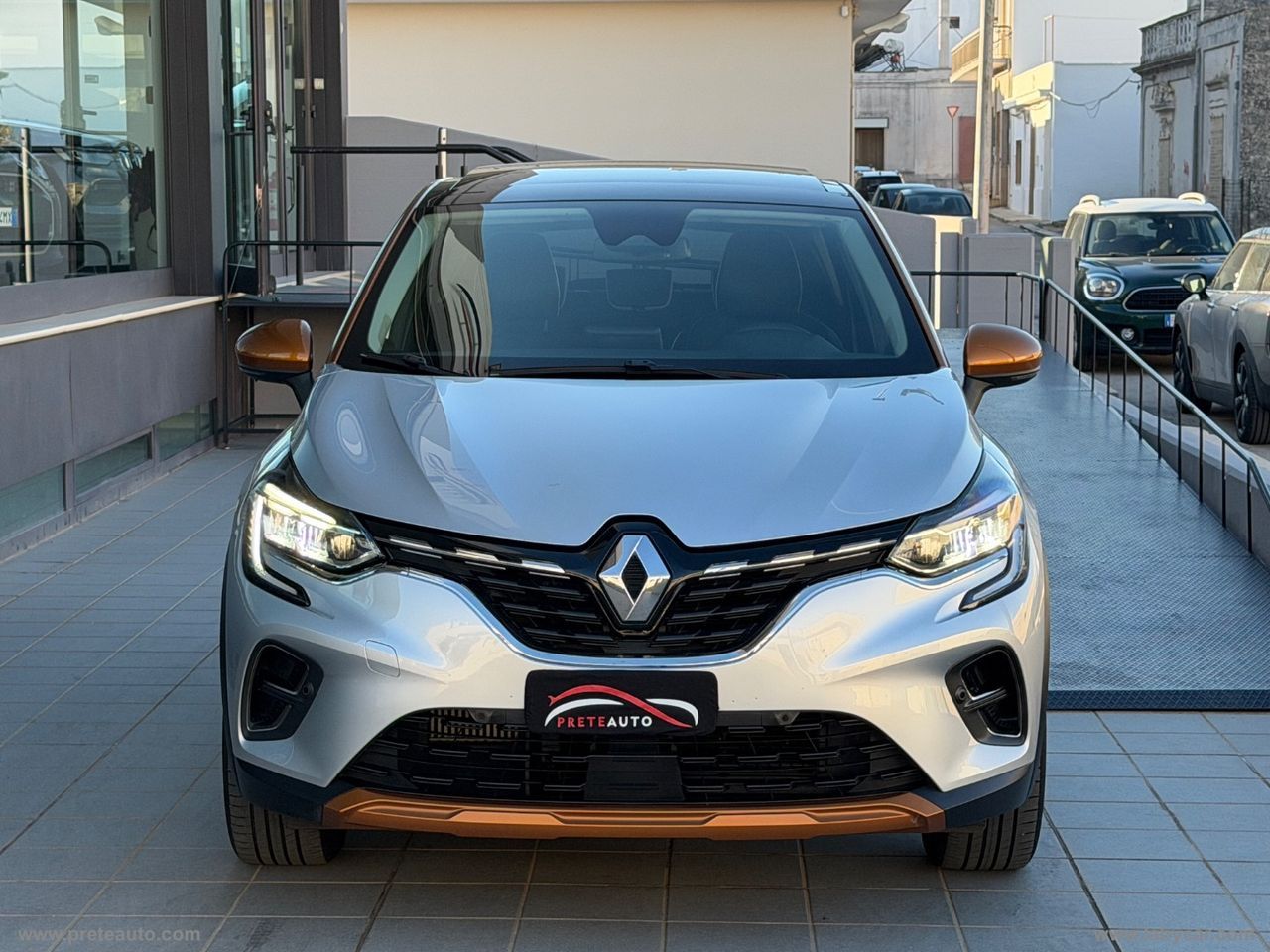 Renault RENAULT Captur TCe 12V 90 CV Intens imagem 2