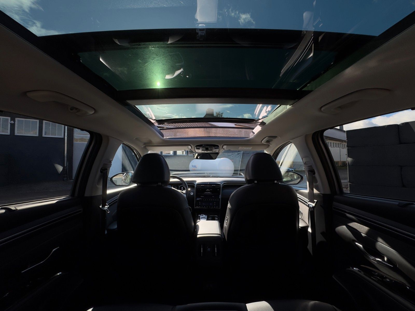 Fahrzeugabbildung Hyundai Tucson PHEV 4WD Prime CarPlay SHZ Pano ACC LKAS