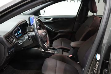 Ford Focus Lim. ST-Line LED Navi Kamera 18 Zoll