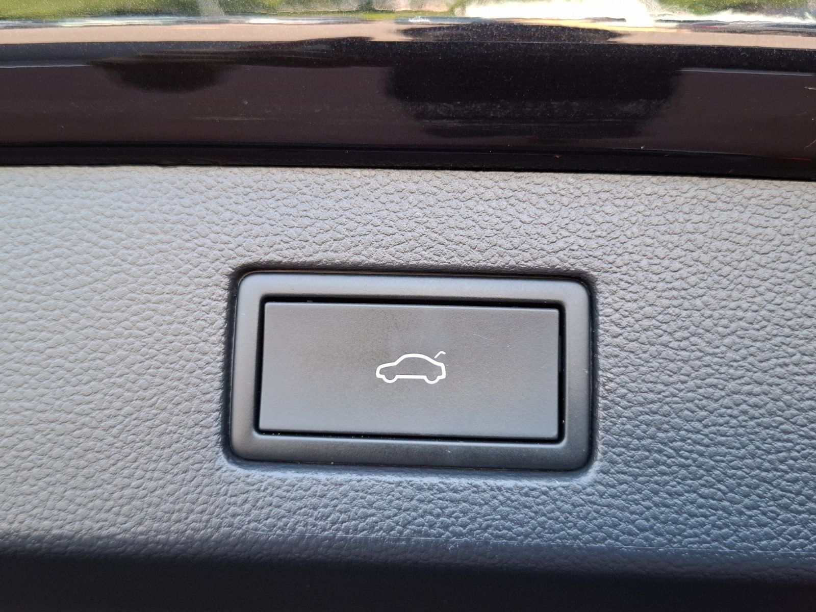 Fahrzeugabbildung Volkswagen Arteon SB TDI R-Line DSG Matrix AHK Navi AID ACC