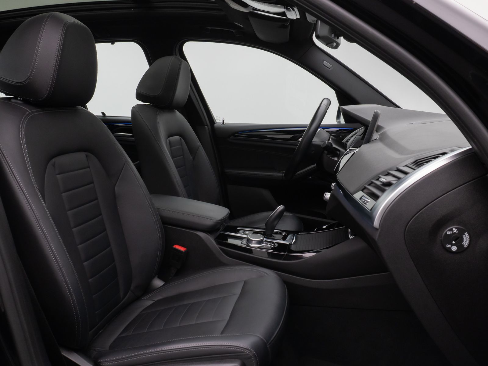Fahrzeugabbildung BMW X3 xD30i Panorama Kamera DAB HiFi Komfort 20Zoll
