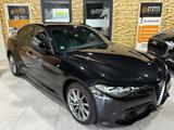 Alfa Romeo Giulia Ti Q4/MEMORY/KAMERA/NAVI/ACC/APPLE/SHZ - Alfa Romeo Giulia Ti mit Benzin-Antrieb