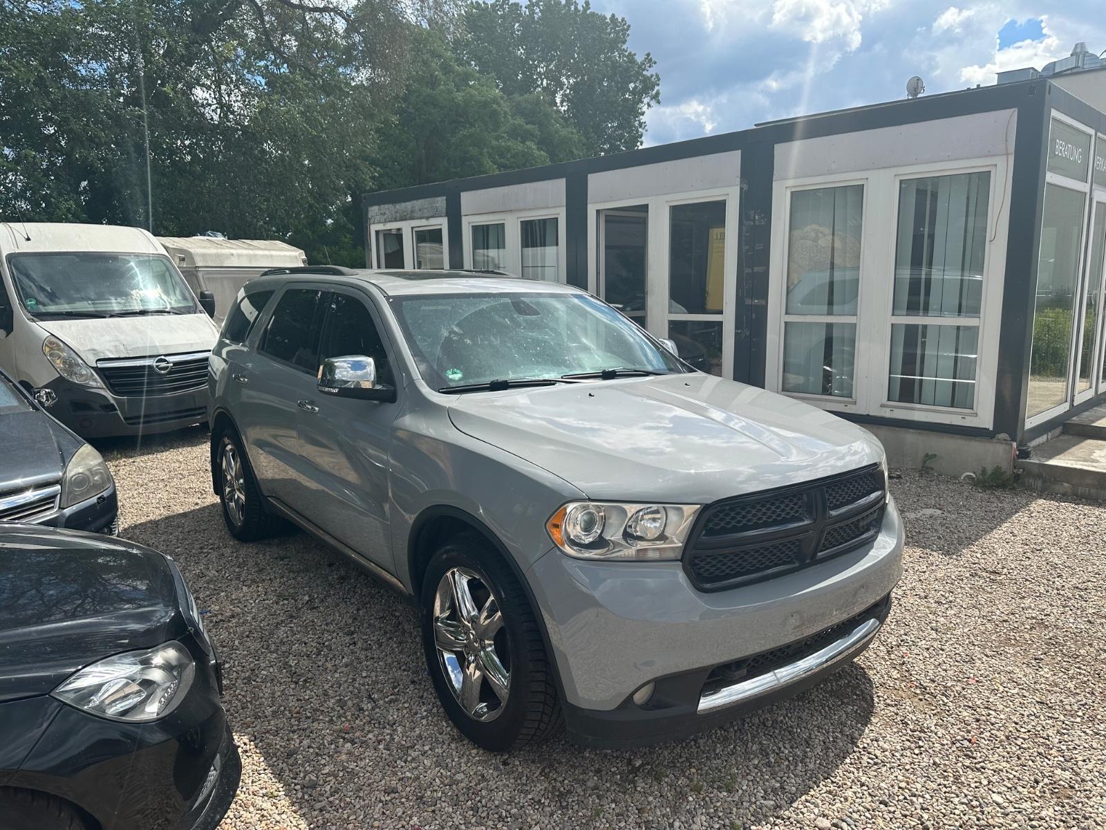 Dodge Durango 2012 — салон
