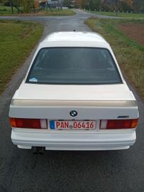 صورة 8 لـ 1987 BMW M3