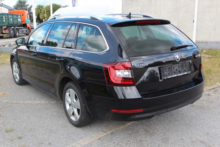 Skoda Octavia Com. 2.0TDI Xen  Navi AH El H DSG Cam