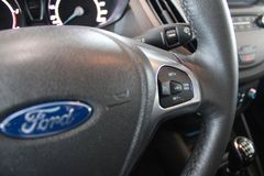 Fahrzeugabbildung Ford Tourneo Courier 1.5 TDCi Trend Klima WinterPaket