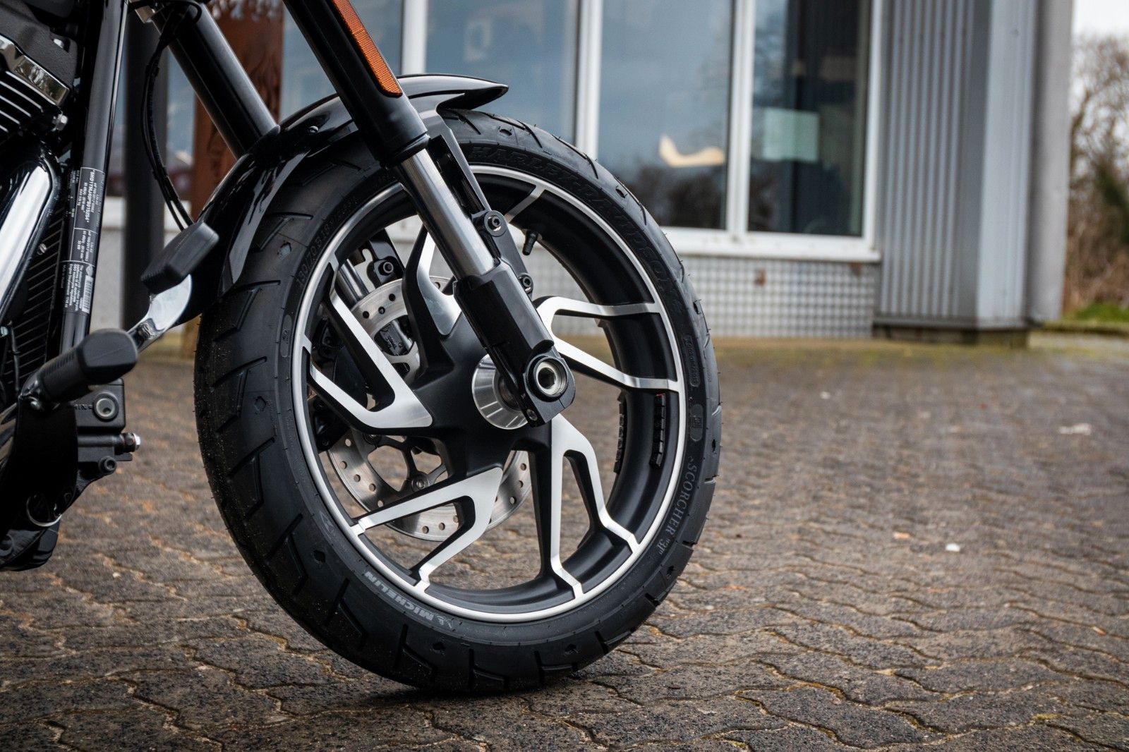 Fahrzeugabbildung Harley-Davidson FLSB SPORT GLIDE 107 ci  MY23 - sofort verfügbar