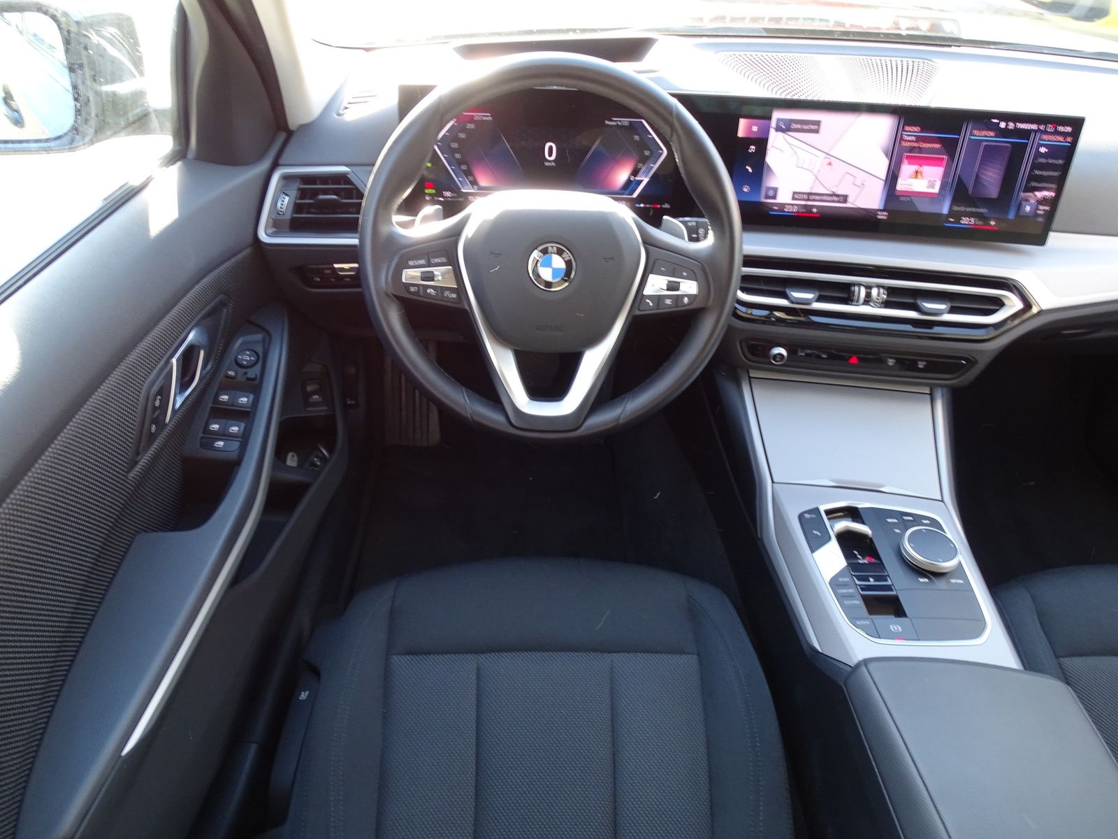 BMW 318d Advantage Aut. LED Navi Head-Up AHK Kamera foto 11