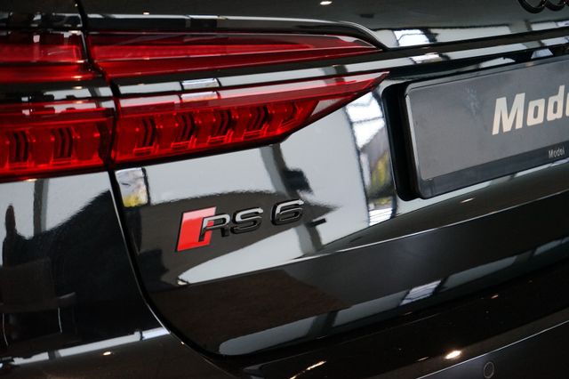 Audi RS6 | Ceramic | 305 | B&O Advanced | Pano | VOLL