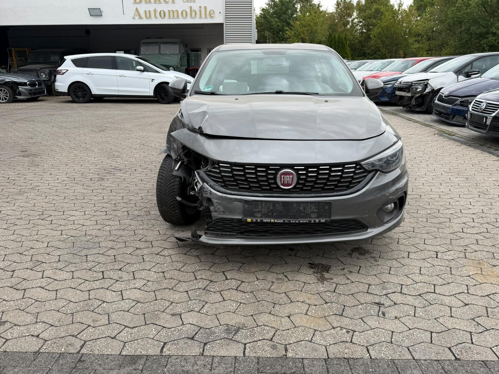 Fiat Tipo Lounge 1.6 Multijet *Scheckheft*Kamera*Navi