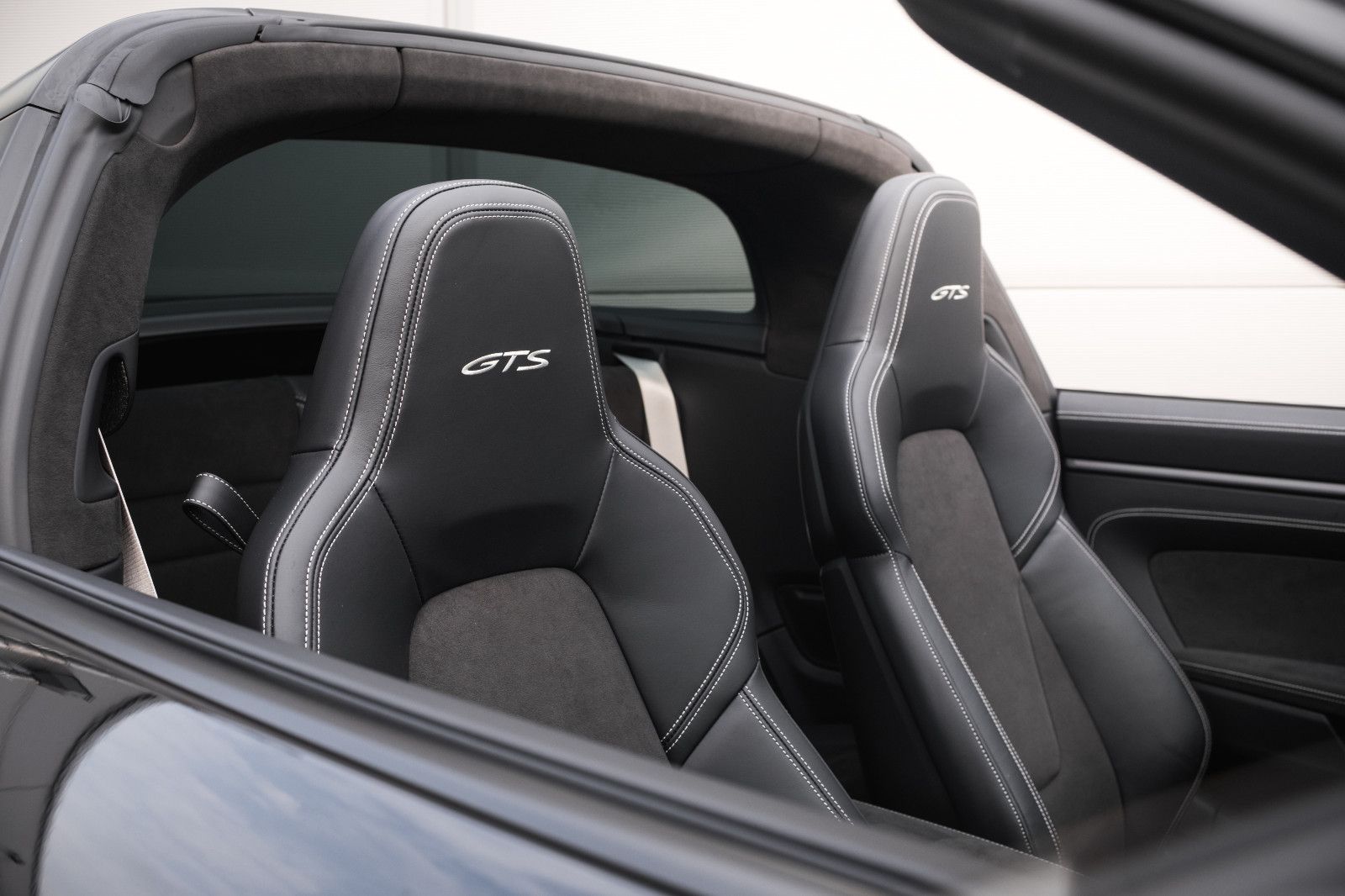 Fahrzeugabbildung Porsche 992/911 Targa 4 GTS-Lift-Inno-Burm.-Nachtsicht