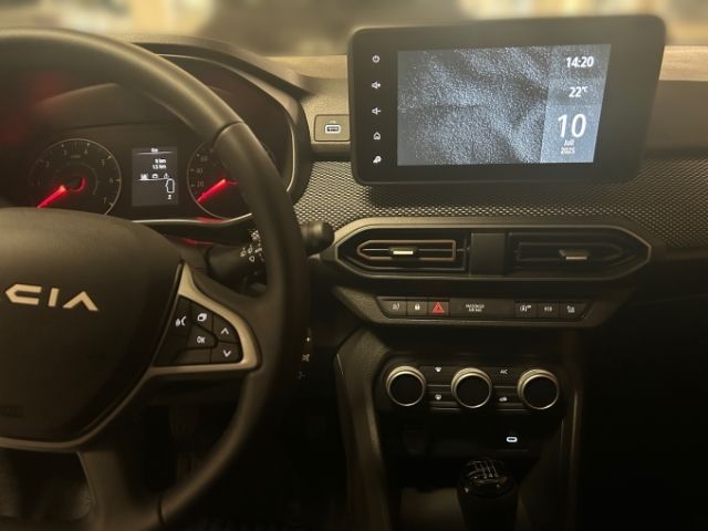 Fahrzeugabbildung Dacia Sandero Stepway Expression TCe 90 Media Nav Wint