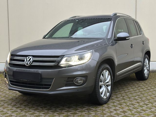 Volkswagen Tiguan 4Motion 2.0 | Pano | Kamera | AHK |