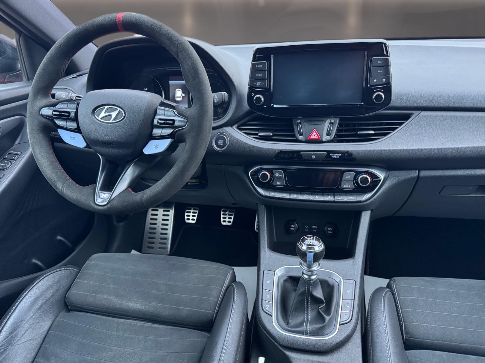 Hyundai I30 N Performance 2.0 320ch - Carnet entretien - Led - Volant alcantara - Stage 1 - Navi