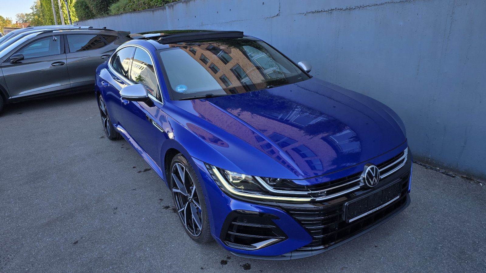 Volkswagen Arteon R 4M DSG PanoLeder ACC DCC 360 AHK 20 foto 2