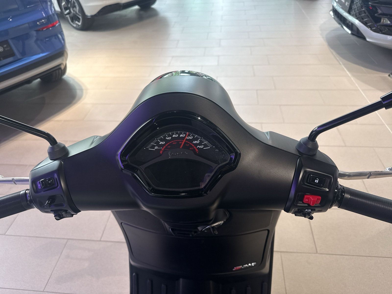 Fahrzeugabbildung Vespa GTS 310 SUPERSPORT NERO CONVINTO