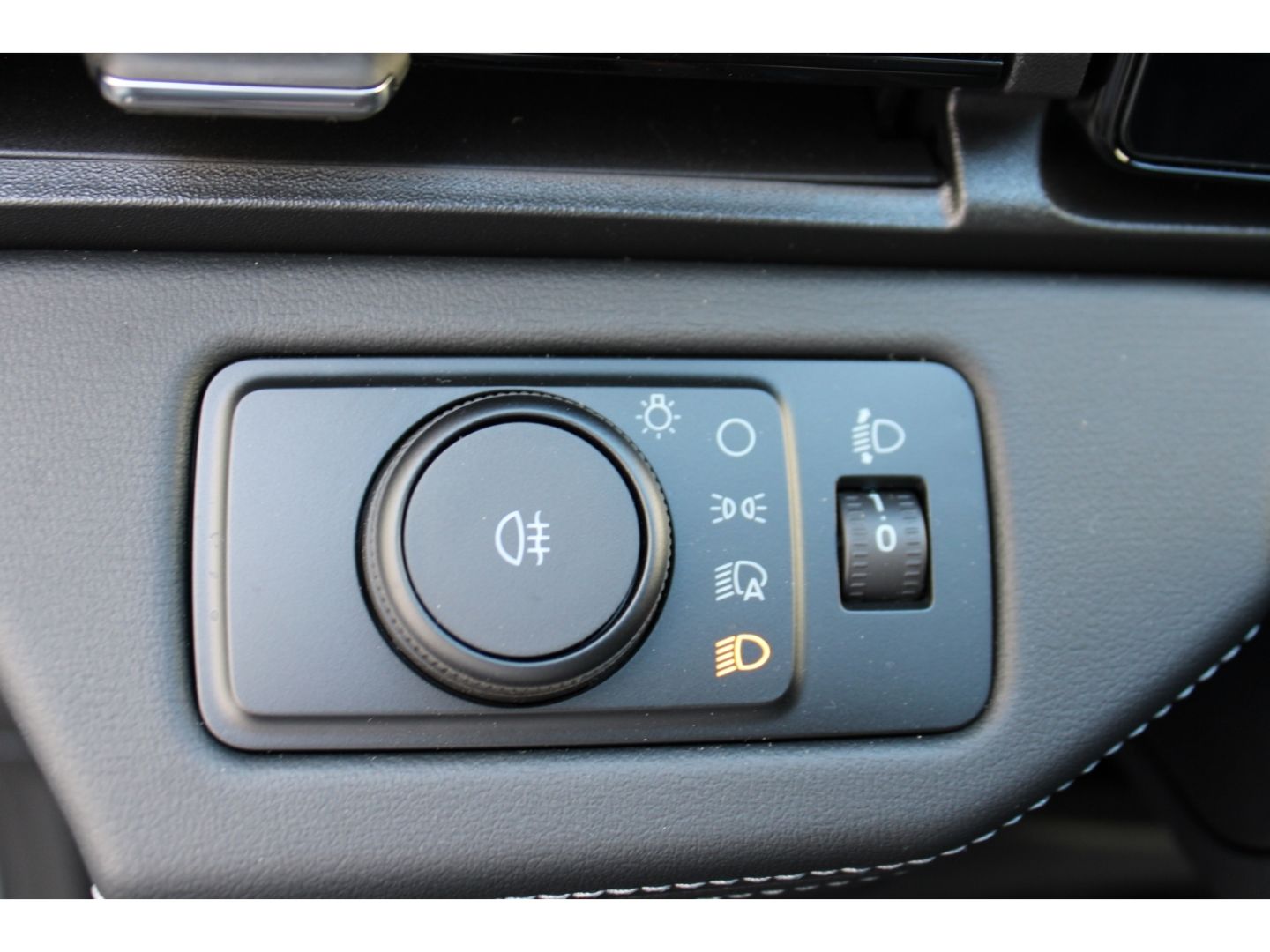 FORD Puma 1.0 EcoBoost MHEV Titanium LED GRA RFK Navi - Image 14