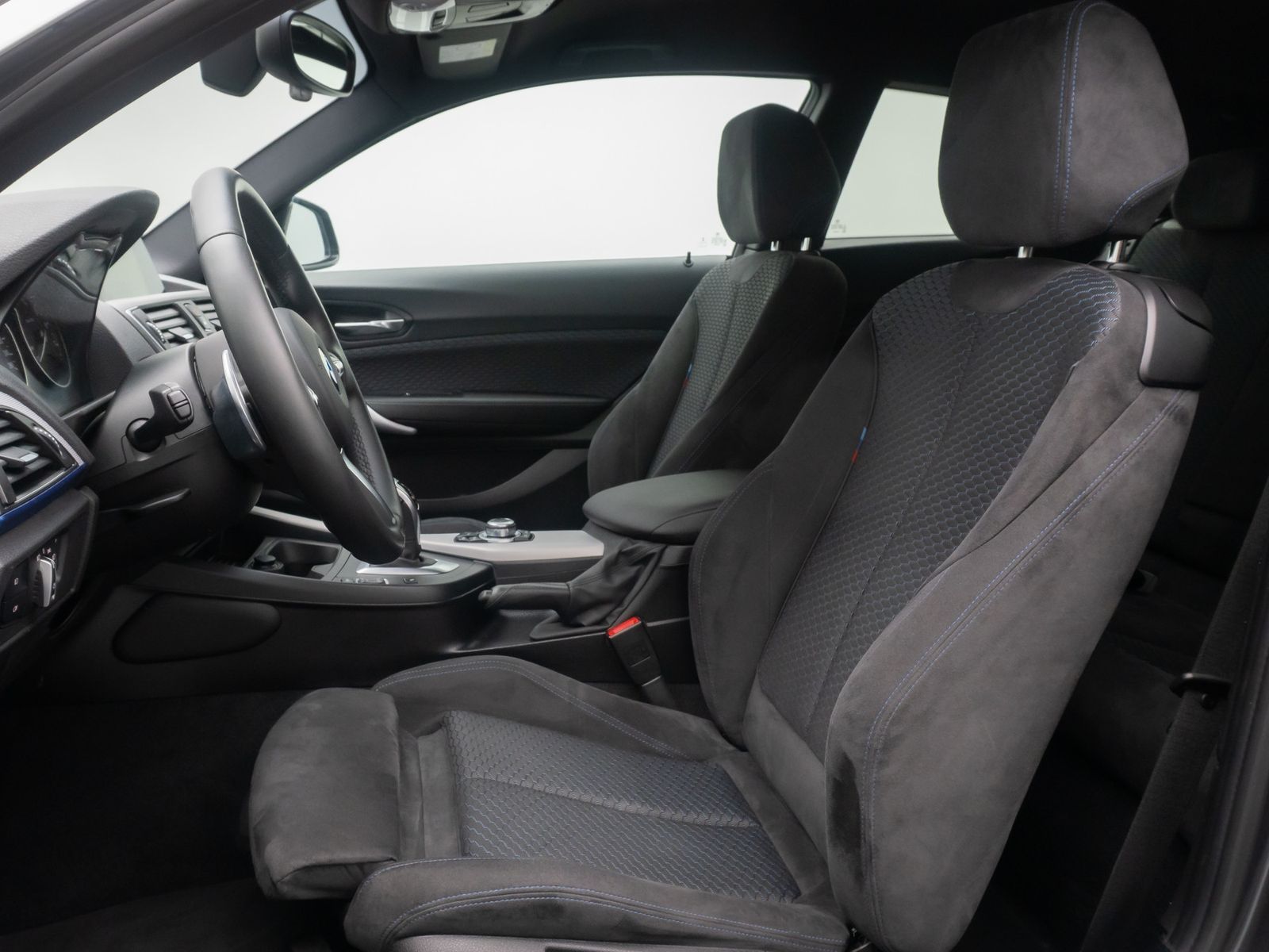 Fahrzeugabbildung BMW 125i M Sport Stop&Go Alarm ParkAss H/K Alcantara