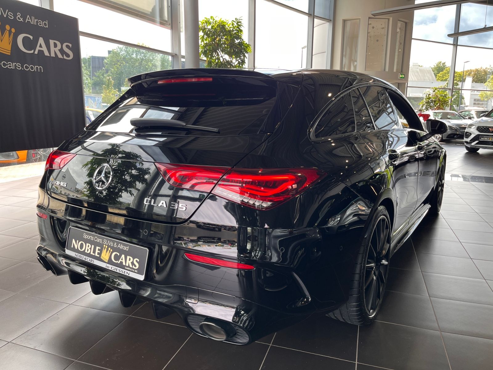 Fahrzeugabbildung Mercedes-Benz CLA -Klasse Shooting Brake 35 AMG 4MAITC 360°