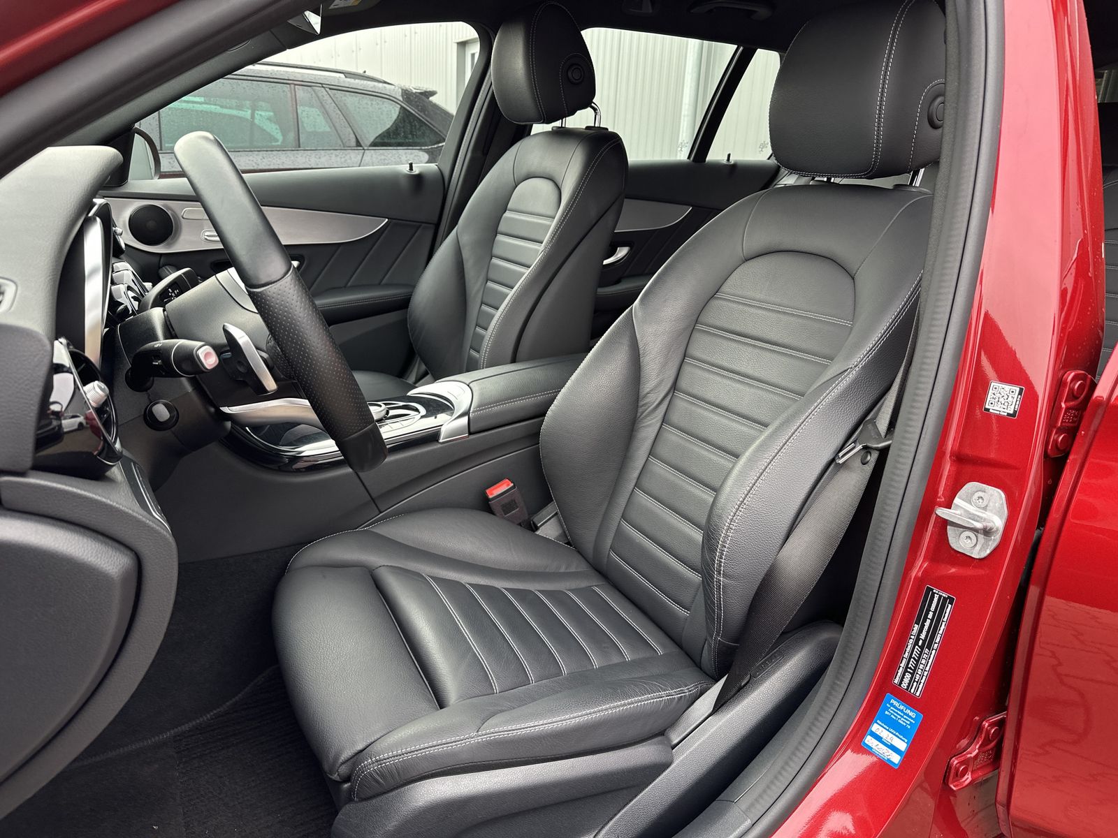 Fahrzeugabbildung Mercedes-Benz C 220d T 4Matic AMG-Line NAV+LED+DISTRONIC+19ZO