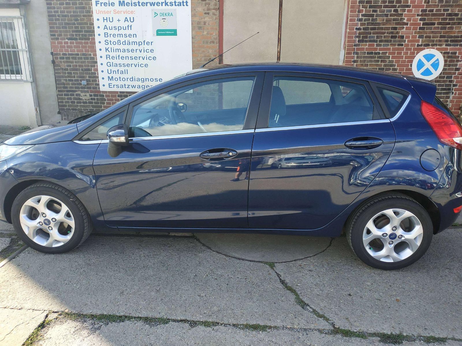 Fiesta 1.4 Titanium/ TÜV NEU/ Winterpaket/ Sitzh – Bild 5
